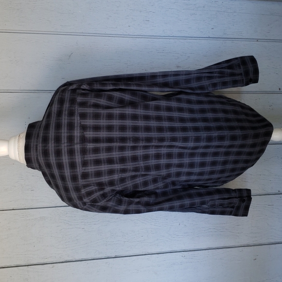 Vans Plaid Long Sleeve Button Down Shirt - Picture 4 of 11